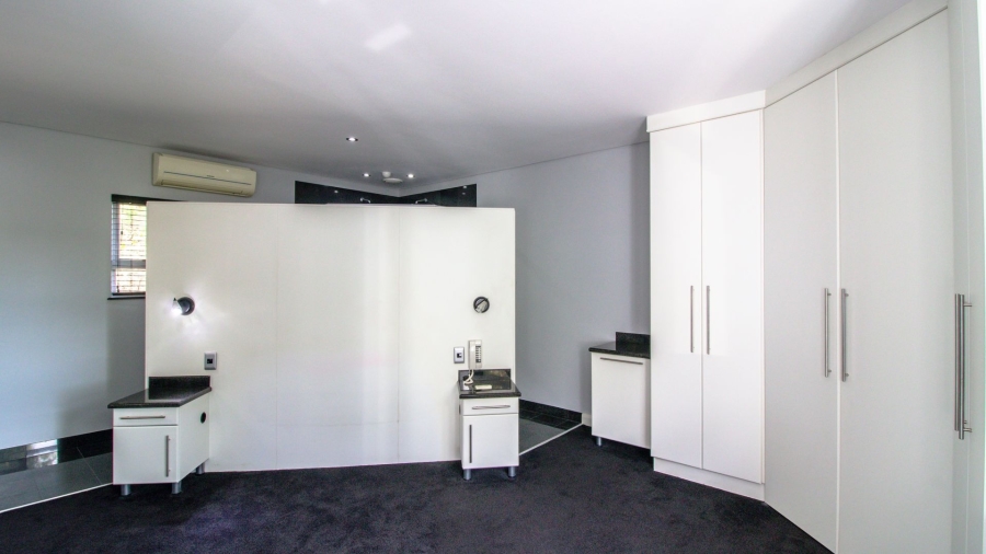 4 Bedroom Property for Sale in Nahoon Valley Park Eastern Cape